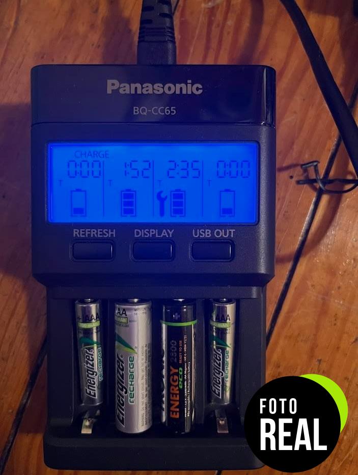 eneloop-pro-cargador-pilas-recargables-aa-aaa-foto-3