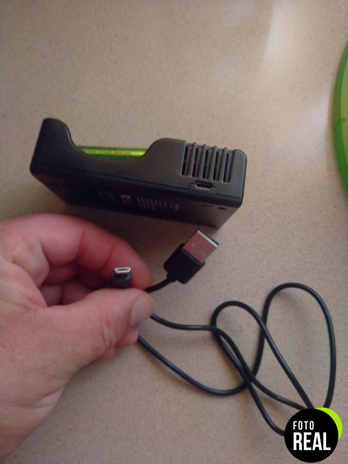 powerowl-cargador-pilas-recargables-rapido-lcd-foto-1